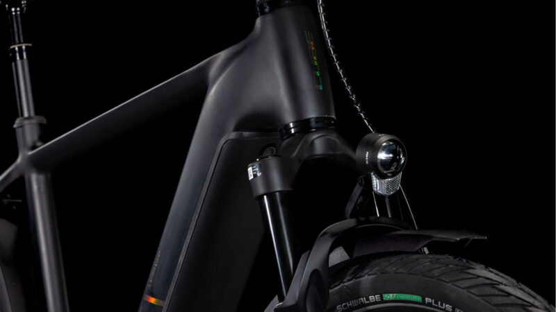 Cube Kathmandu Hybrid EXC 800 black´n´prism – Bild 7