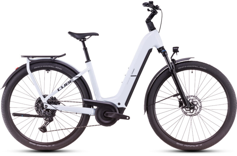 Cube Kathmandu Hybrid ONE 600 Easy Entry polarwhite´n´black